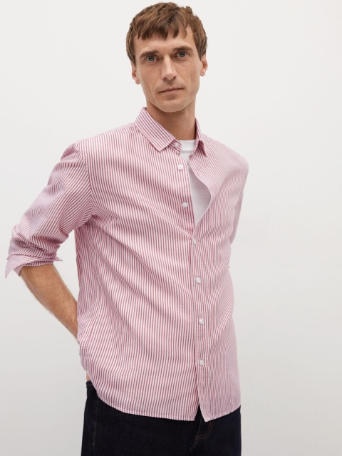 

MANGO MAN Red & White Regular Fit Striped Sustainable Casual Shirt
