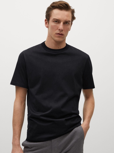 

MANGO MAN Black Solid Cotton Round Neck Sustainable T-shirt