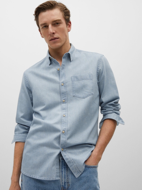 MANGO MAN Blue Denim Regular Fit Solid Casual Shirt