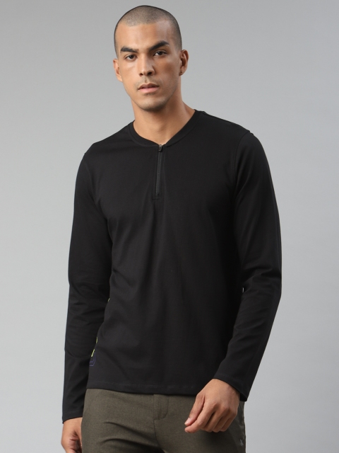 

HRX By Hrithik Roshan Men Jet Black Solid Bio-Wash Lifestyle Tshirt