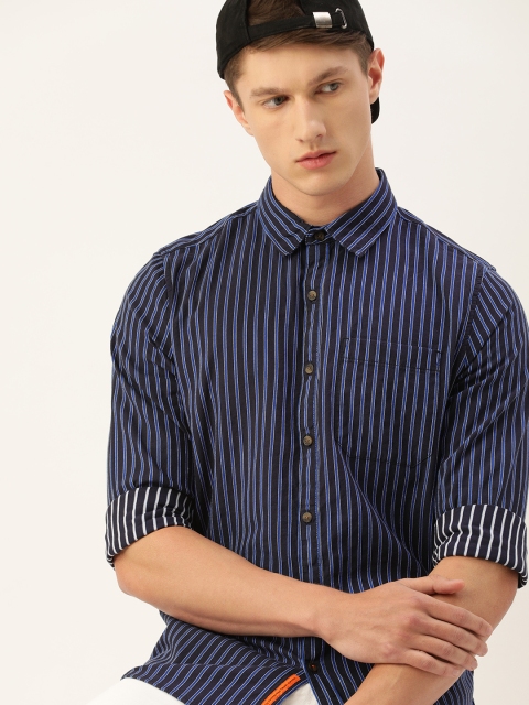 

SINGLE Men Navy Blue & White Slim Fit Striped Casual Shirt