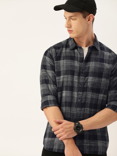 

SINGLE Men Navy Blue & White Slim Fit Checked Casual Shirt