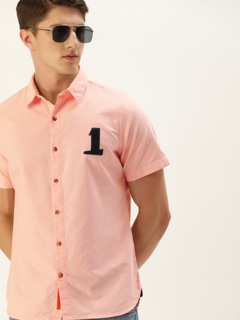

SINGLE Men Pink Slim Fit Solid Casual Shirt with Applique Detail