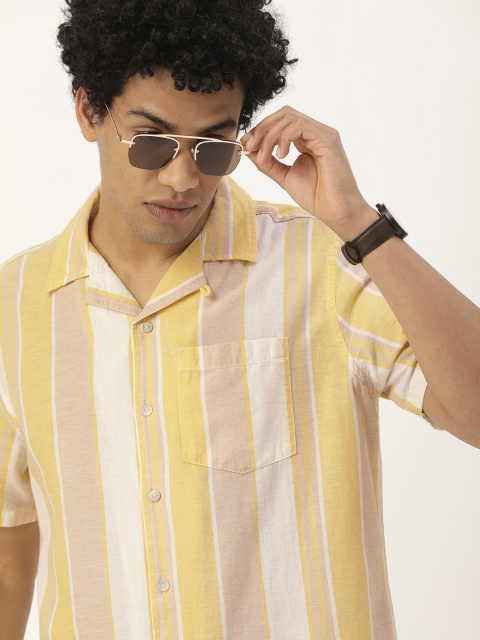 

SINGLE Men White & Yellow Striped Casual Shirt