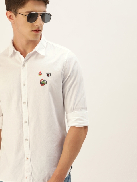 

SINGLE Men White Slim Fit Solid Casual Shirt with Printed Detail