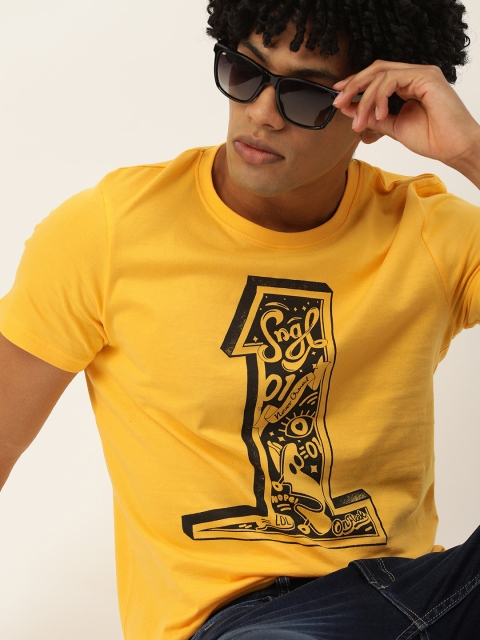 

SINGLE Men Yellow Printed Pure Cotton Slim Fit Round Neck Pure Cotton T-shirt