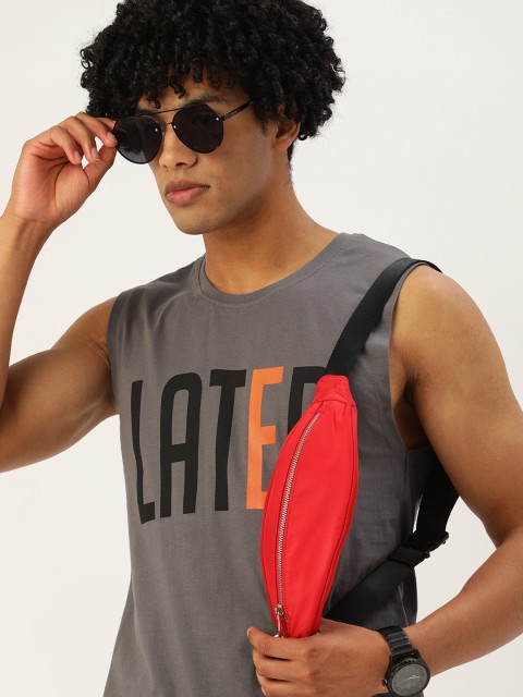 

SINGLE Men Grey Pure Cotton Slim Fit Printed Round Neck T-shirt