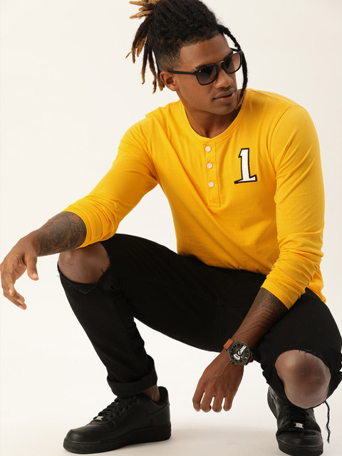 

SINGLE Men Yellow Henley Neck Slim Fit Pure Cotton T-shirt