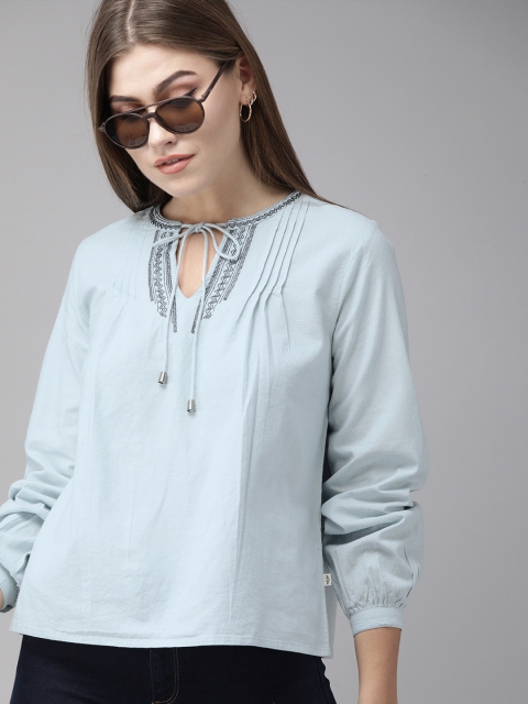 

Roadster Blue Geometric Embroidered Keyhole Neck Puff Sleeves Regular Top