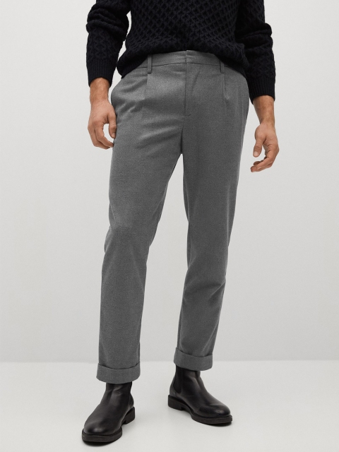 

MANGO MAN Charcoal Tapered Fit Solid Regular Trousers