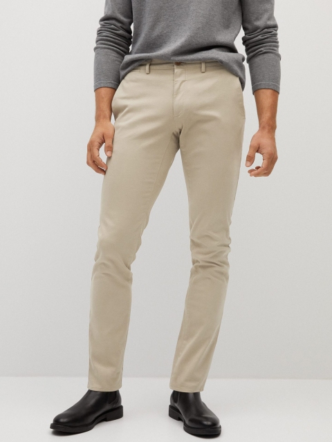 

MANGO MAN Beige Sustainable Slim Fit Solid Chinos