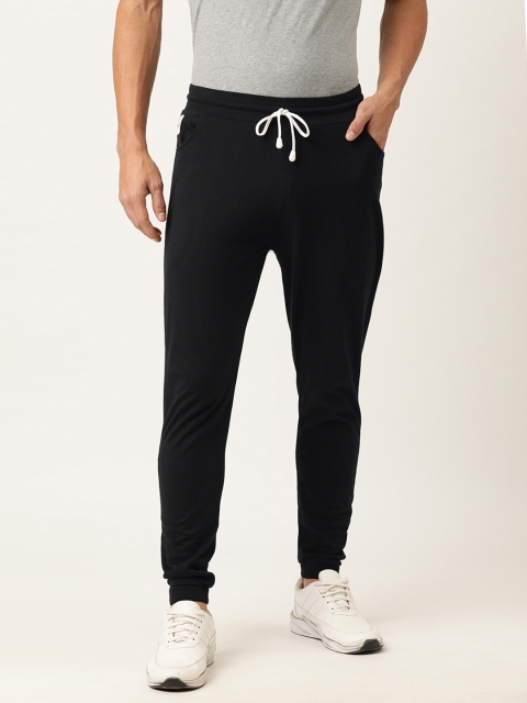

Urban Dog Men Black Slim Fit Solid Joggers