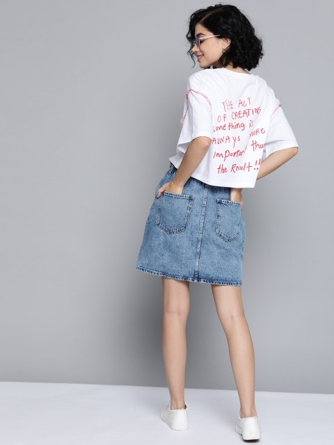 

VividArtsy Women White & Red Printed Back Cotton Round Neck Cropped T-shirt