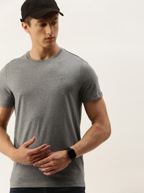 

Calvin Klein Jeans Men Grey Solid Round Neck T-shirt