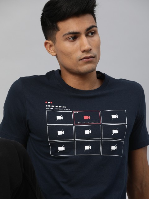 

WROGN Men Navy Blue Printed Slim Fit Round Neck T-shirt