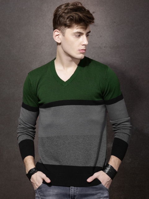 

Roadster Green & Charcoal Grey Colourblocked Sweater