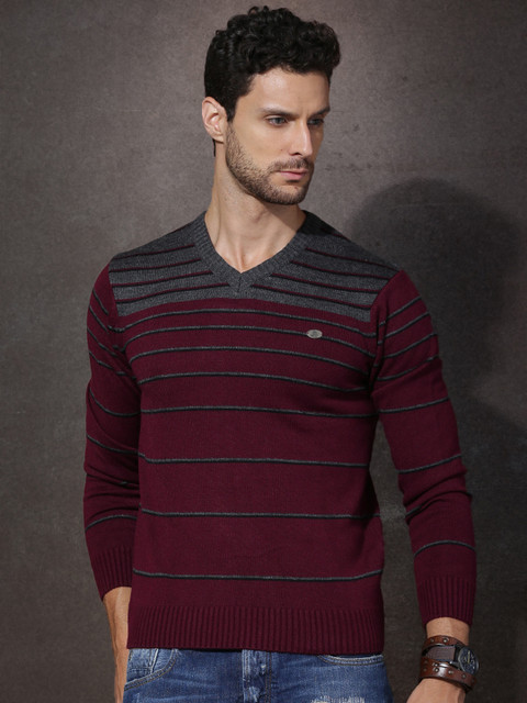 

Roadster Men Maroon Striped Sweater