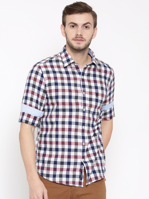

U.S. Polo Assn. Men Navy & White Tailored Fit Checked Casual Shirt