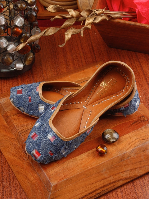 

Sringam Women Blue Printed Handcrafted Mojaris
