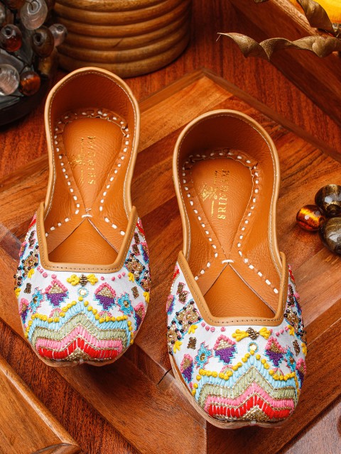 

Sringam Women Blue Woven Design Leather Mojaris