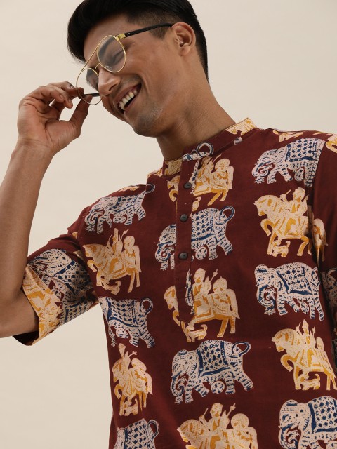 

Taavi Men Maroon Kalamkari Block Printed Straight Kurta with Roll-Up Sleeves