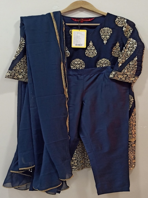 

House of Pataudi Women Navy Blue Floral Regular Sequinned Pure Cotton Kurta with Trousers & With Dupatta