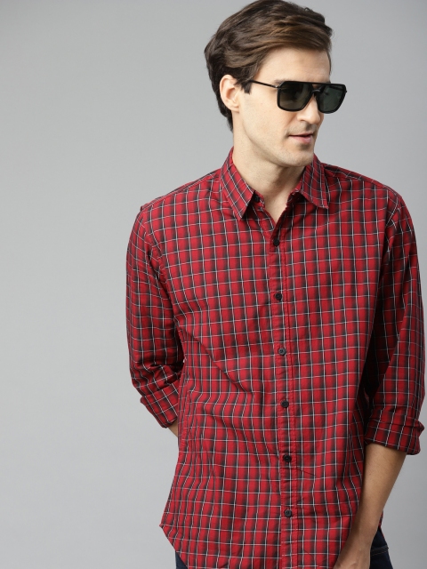 

Harvard Men Red & Black Regular Fit Checked Pure Cotton Casual Shirt