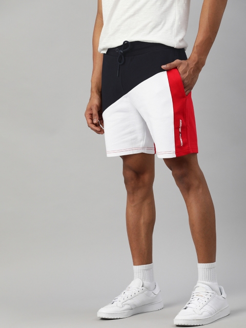 

Tommy Hilfiger Men Navy Blue Colourblocked Regular Fit Regular Shorts