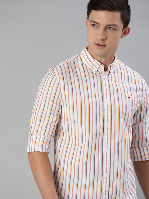 

Tommy Hilfiger Men White & Red Slim Fit Striped Pure Cotton Casual Shirt