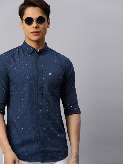 

Tommy Hilfiger Men Navy Blue & Multicoloured Slim Fit Self Design Casual Shirt