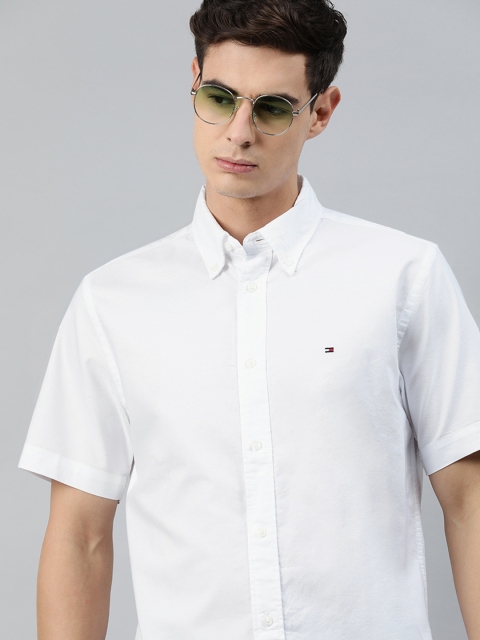 

Tommy Hilfiger Men White Regular Fit Solid Organic Cotton Casual Shirt