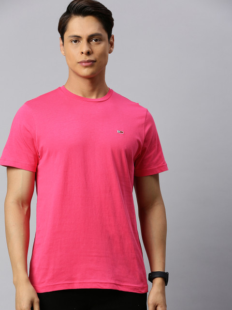 

Tommy Hilfiger Men Pink Solid Round Neck Pure Cotton T-shirt