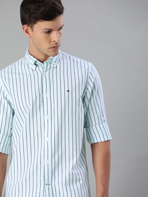 

Tommy Hilfiger Men Blue Regular Fit Striped Pure Cotton Casual Shirt