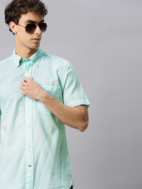 

Tommy Hilfiger Men Sea Green & White Regular Fit Striped Seersucker Casual Shirt