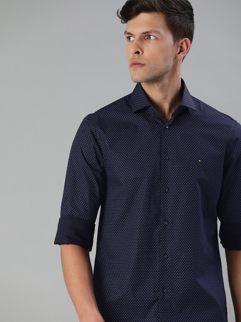 

Tommy Hilfiger Men Navy Blue & White Slim Fit Printed Pure Cotton Casual Shirt