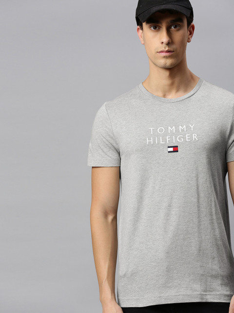 

Tommy Hilfiger Men Grey Solid Round Neck Pure Cotton T-shirt