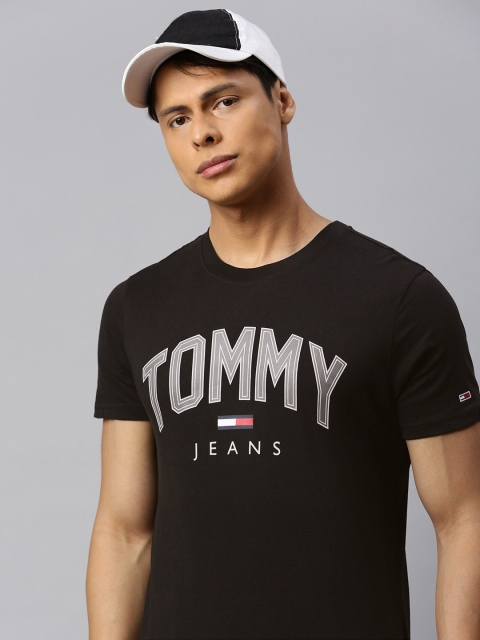 

Tommy Hilfiger Men Black Printed Round Neck Pure Cotton T-shirt