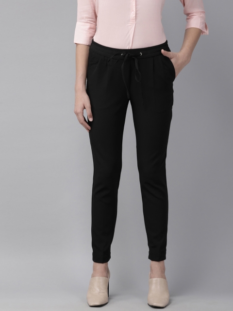 

Park Avenue Women Black Straight Fit Solid Cropped Joggers