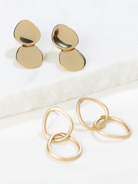 

Runway Ritual Gold Set of 2 Contemporary Drop Earrings