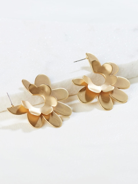 

Runway Ritual Gold-Plated Floral Drop Earrings