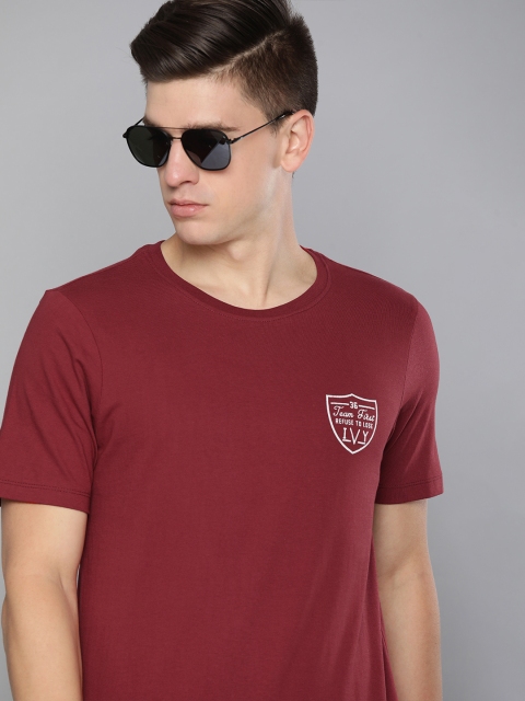 

Harvard Men Maroon Solid Cotton T-shirt with Printed Detail