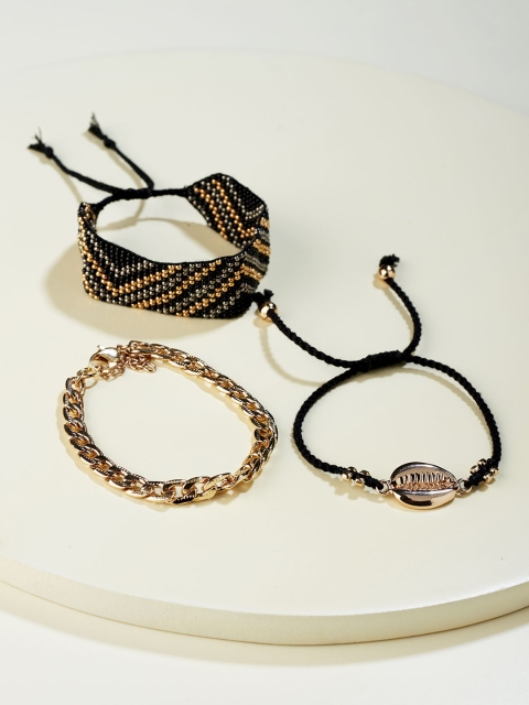 

Runway Ritual Black Bracelet