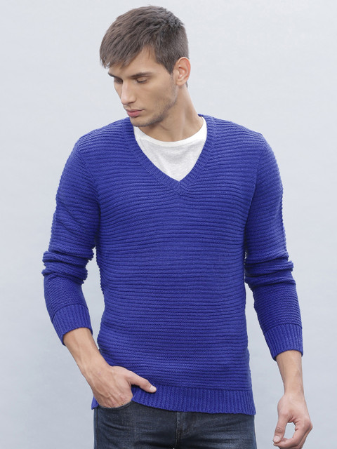 

ether Men Blue Self-Design Sweater