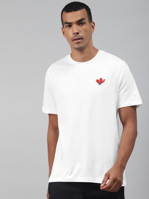 

ADIDAS Originals Men White Fruit Badge Solid Pure Cotton T-Shirt