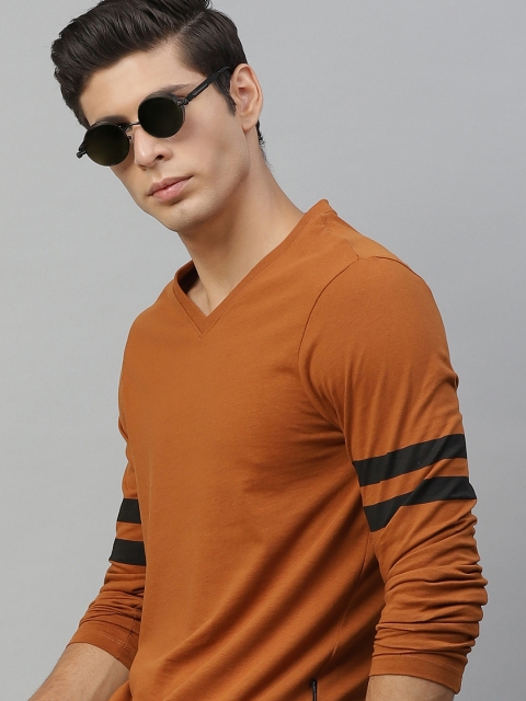 

Roadster Men Rust Orange Pure Cotton V-Neck T-shirt