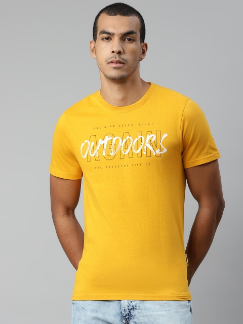 

Roadster Men Mustard Yellow & White Pure Cotton Printed Round Neck T-shirt