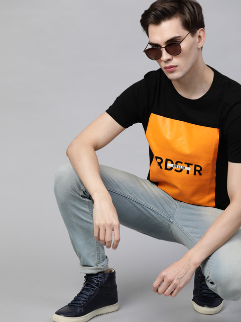 

Roadster Men Black & Orange Pure Cotton Brand Logo Printed T-shirt