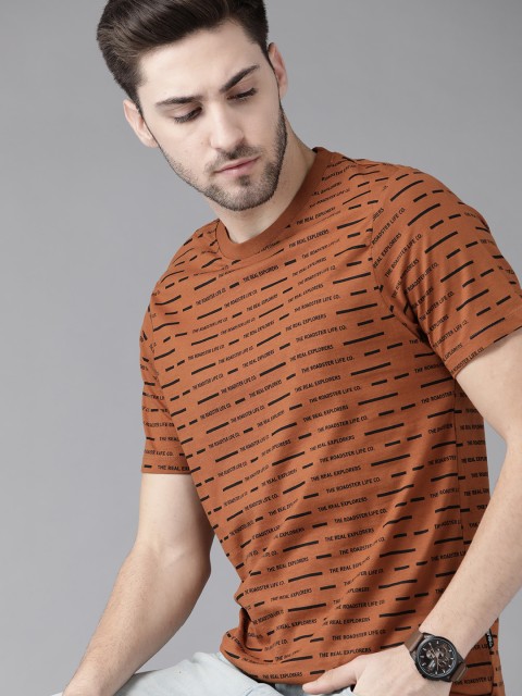 

Roadster Men Brown Black Brand Logo Printe Round Neck Pure Cotton T-shirt