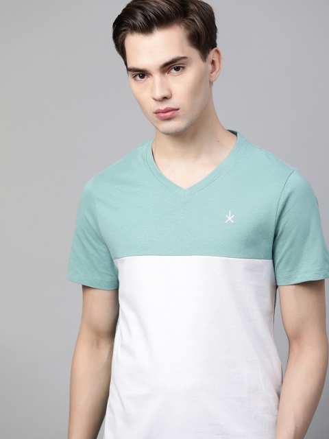 

The Roadster Lifestyle Co Men Blue White Pure Cotton Colourblocked V-Neck Pure Cotton T-shirt