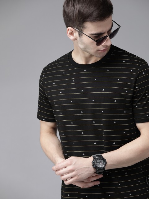 

Roadster Men Black Yellow Pure Cotton Striped Pure Cotton T-shirt